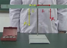 2018年中考物理备考实验微课：19.探究杠杆的平衡条件